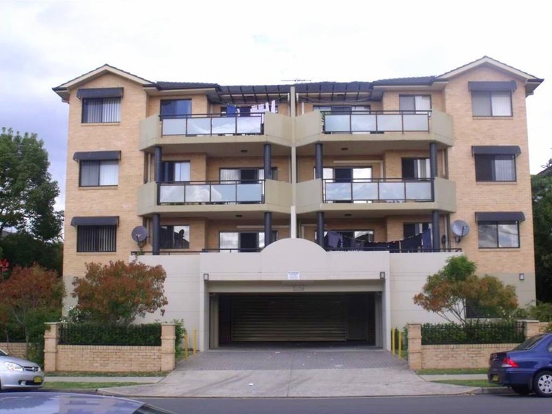 4/55 Harris Street, Fairfield NSW 2165