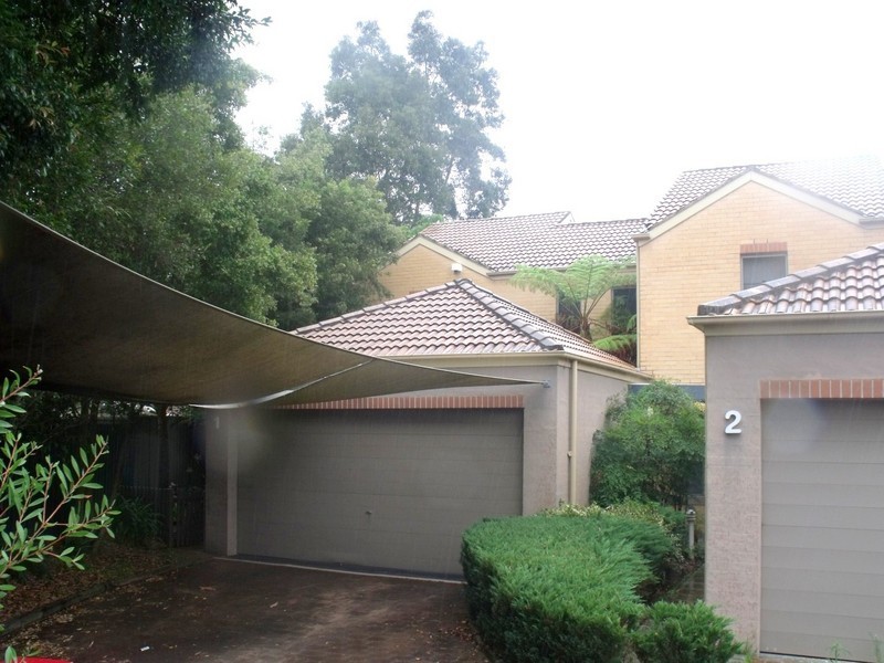 1/20 Continua Court, Wattle Grove NSW 2173