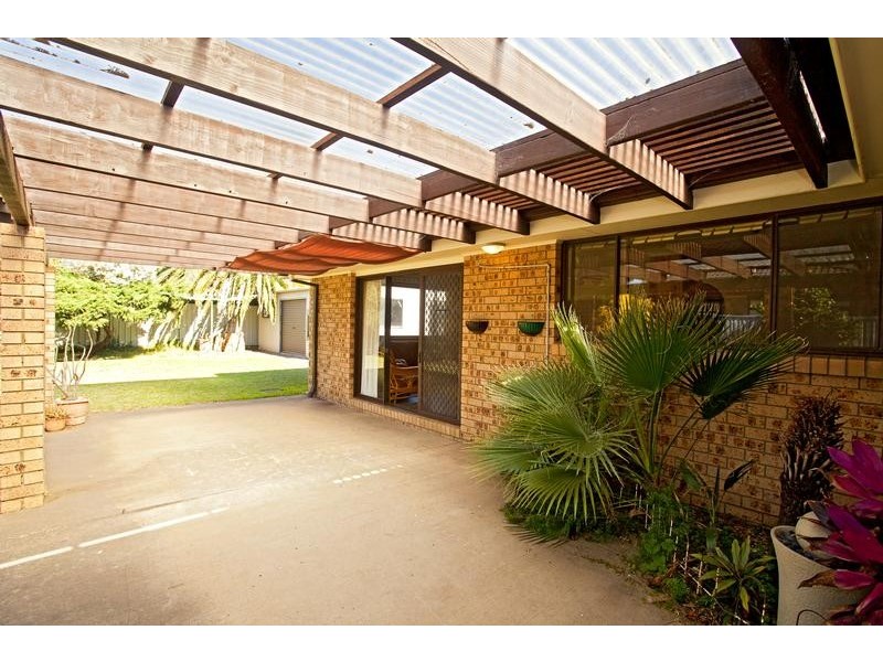 4 Banbury Crescent, Chipping Norton NSW 2170