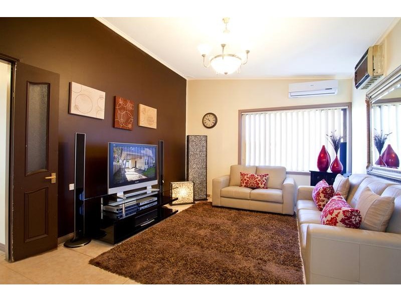 95 De Meyrick Avenue, Casula NSW 2170