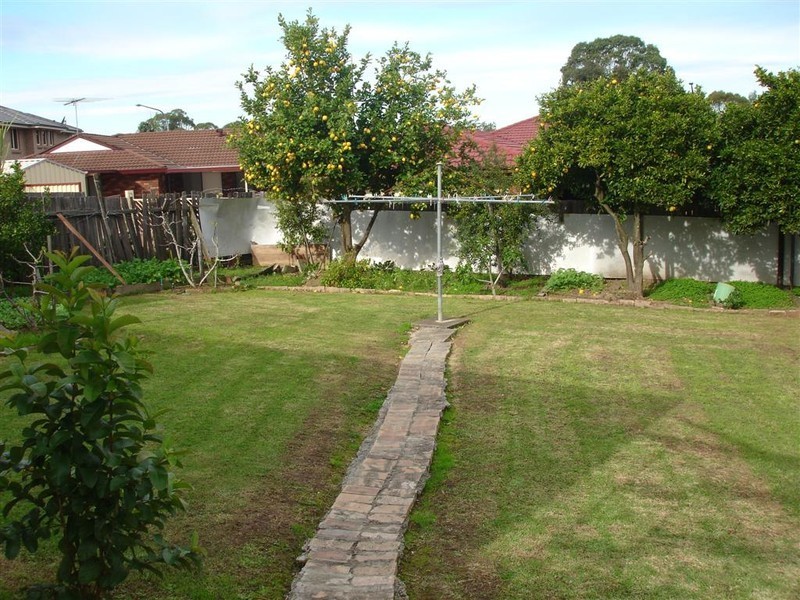 Greenfield Park NSW 2176