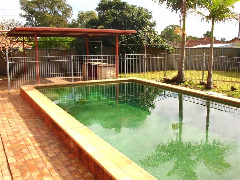 Chipping Norton NSW 2170