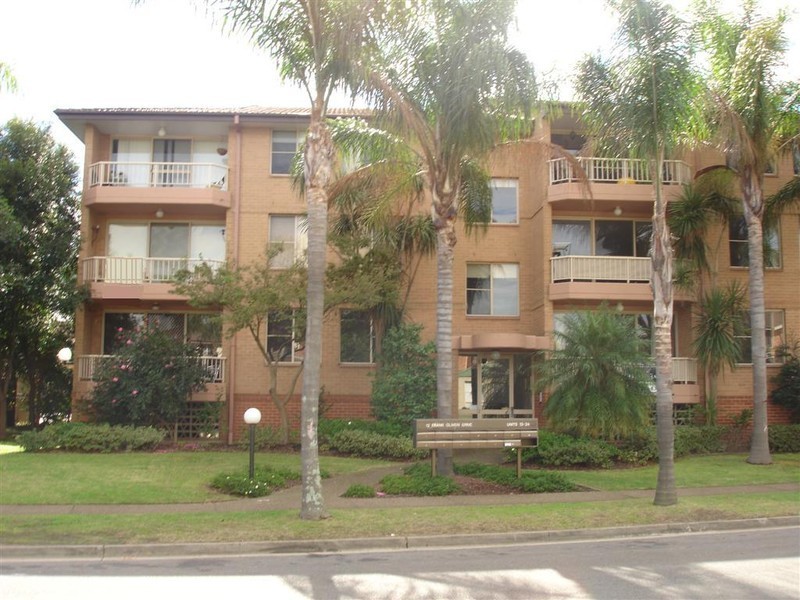 18/12-14 Frank Oliveri Drive, Chipping Norton NSW 2170