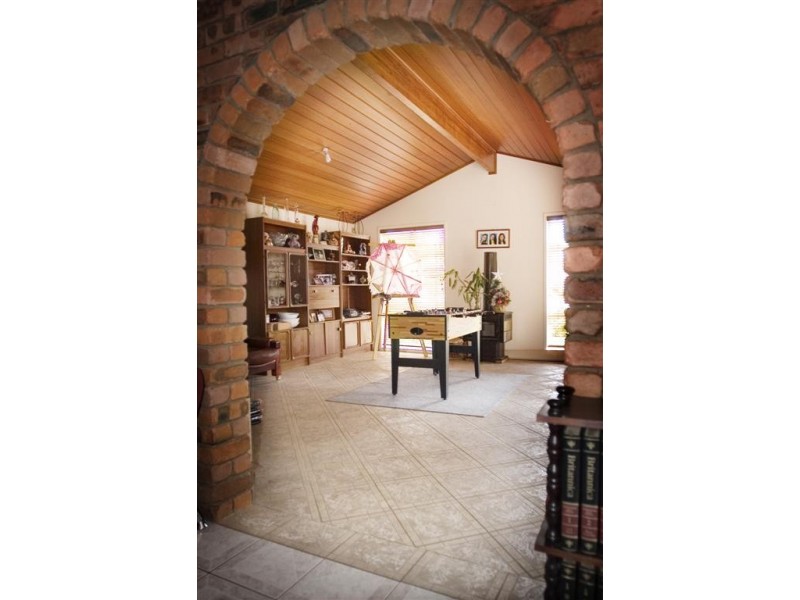 9 Bosnjak Avenue, Edensor Park NSW 2176