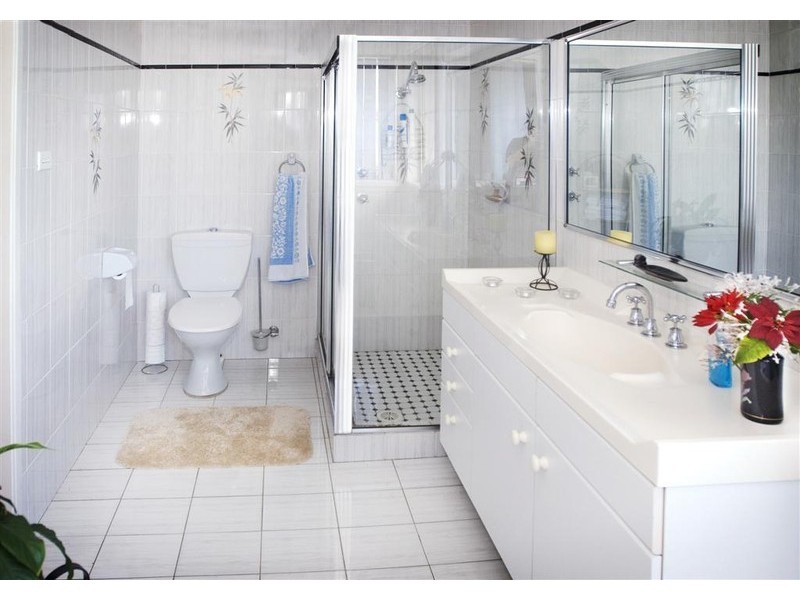 9 Bosnjak Avenue, Edensor Park NSW 2176