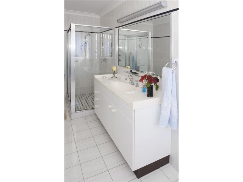 9 Bosnjak Avenue, Edensor Park NSW 2176