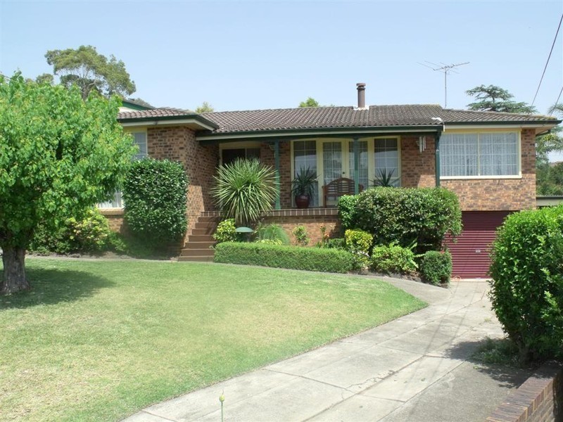 2 Kalana Close, Moorebank NSW 2170