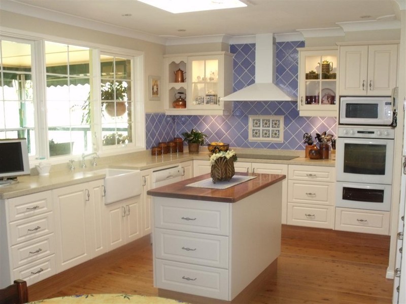 2 Kalana Close, Moorebank NSW 2170