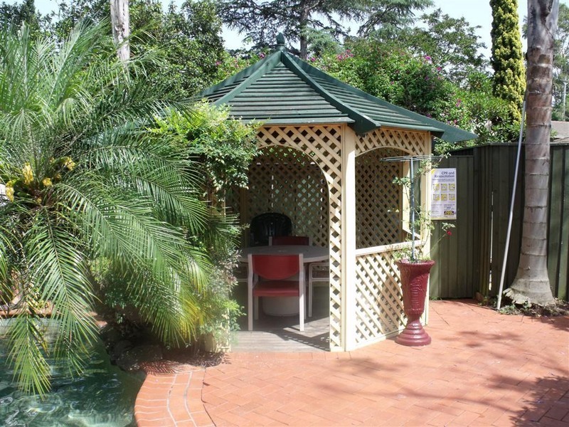 2 Kalana Close, Moorebank NSW 2170