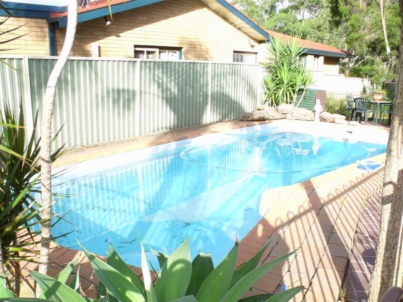 2 Derby Crescent, Chipping Norton NSW 2170