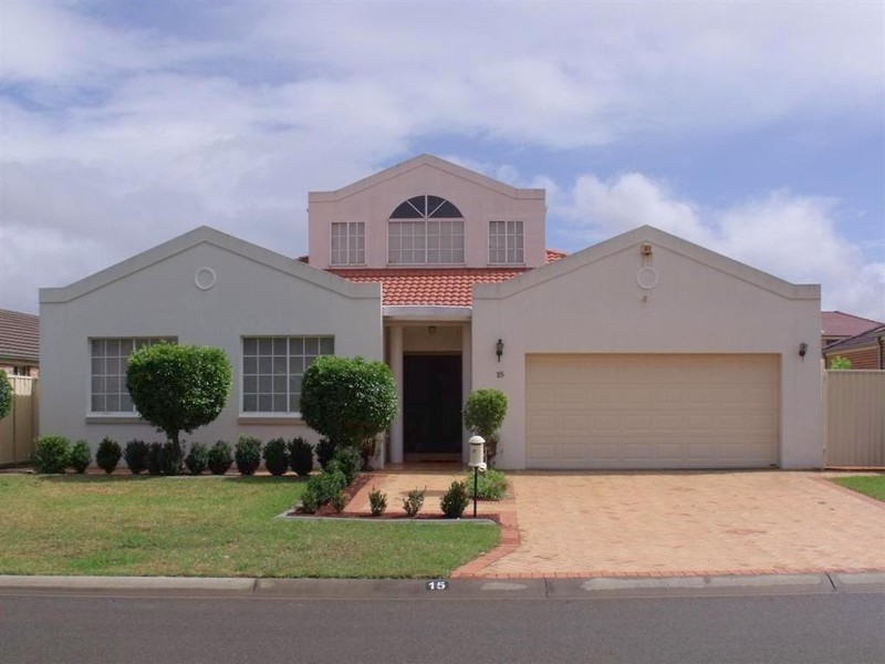 15 Yachtsman Drive, Chipping Norton NSW 2170