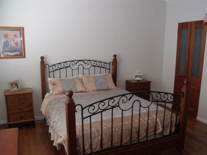 15 Yachtsman Drive, Chipping Norton NSW 2170