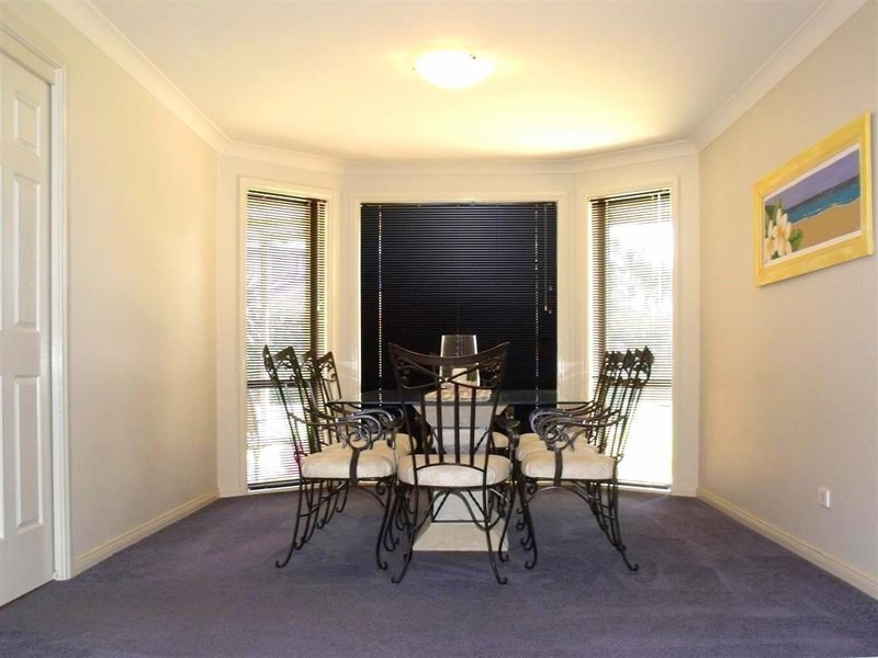 30 Chesham Place, Chipping Norton NSW 2170