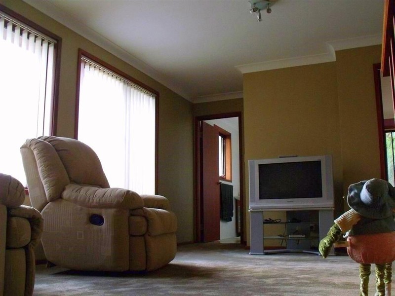 2 Derby Crescent, Chipping Norton NSW 2170