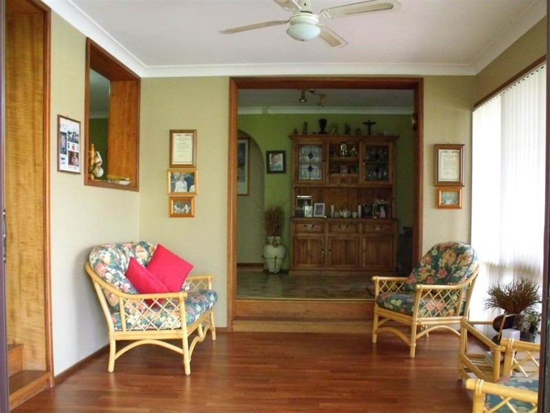 2 Derby Crescent, Chipping Norton NSW 2170