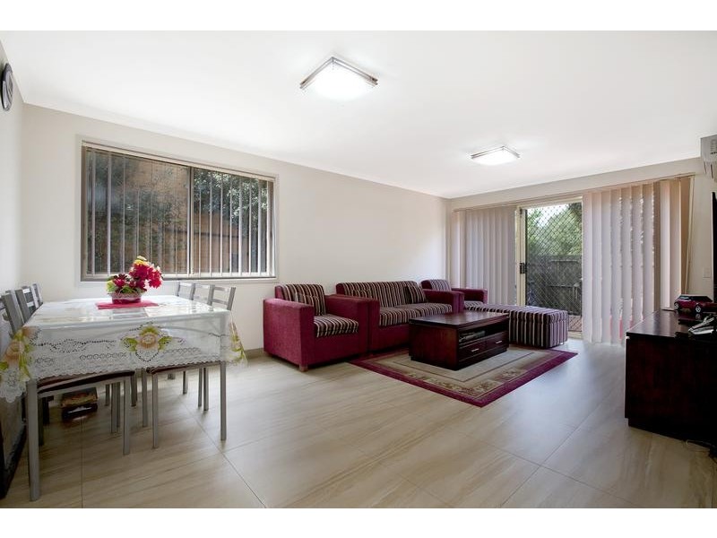 4/6 Ernest Avenue, Chipping Norton NSW 2170