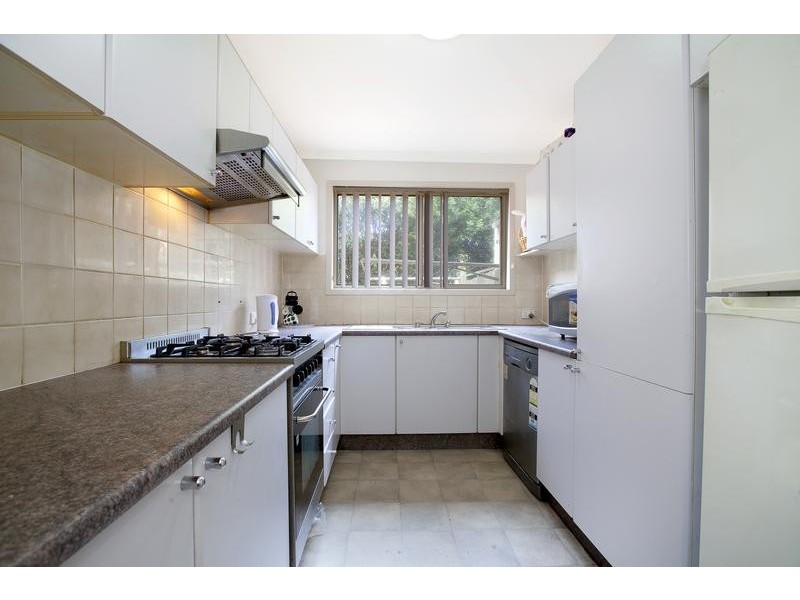 4/6 Ernest Avenue, Chipping Norton NSW 2170