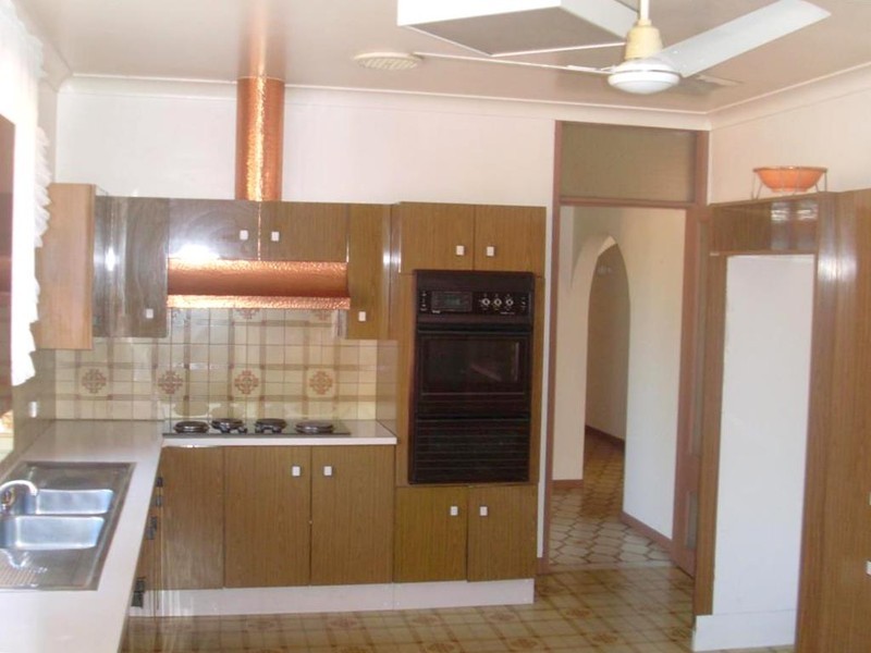 5 Akora Close, Chipping Norton NSW 2170