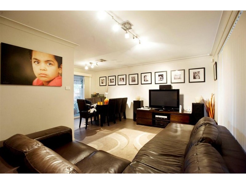 Edensor Park NSW 2176