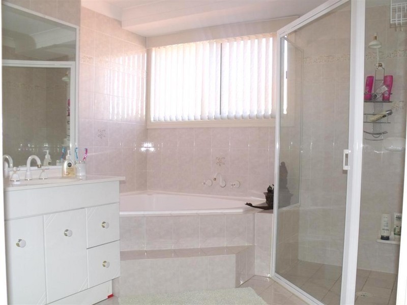 62 Central Avenue, Chipping Norton NSW 2170