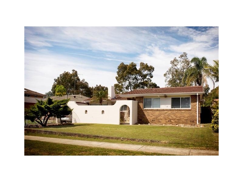 34 Bungarra Crescent, Chipping Norton NSW 2170