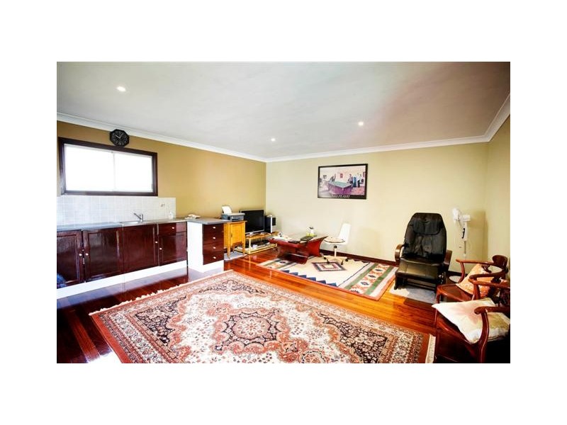 34 Bungarra Crescent, Chipping Norton NSW 2170