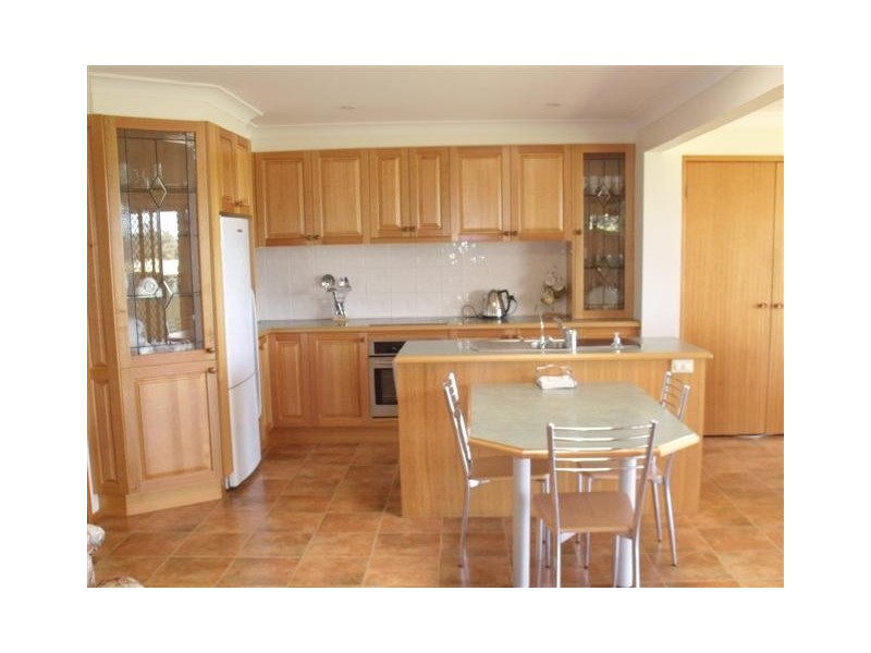 27 Malinya Crescent, Moorebank NSW 2170