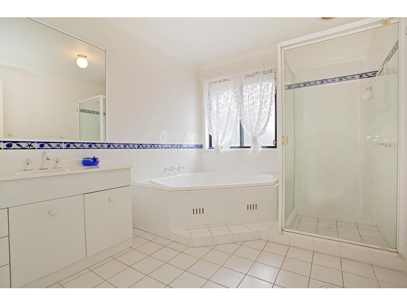 24 Yachtsman Drive, Chipping Norton NSW 2170