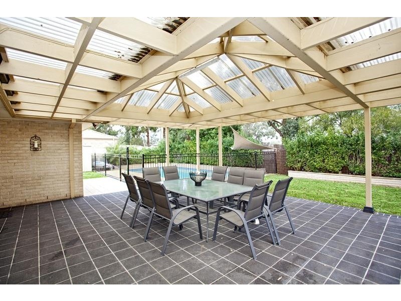 24 Yachtsman Drive, Chipping Norton NSW 2170