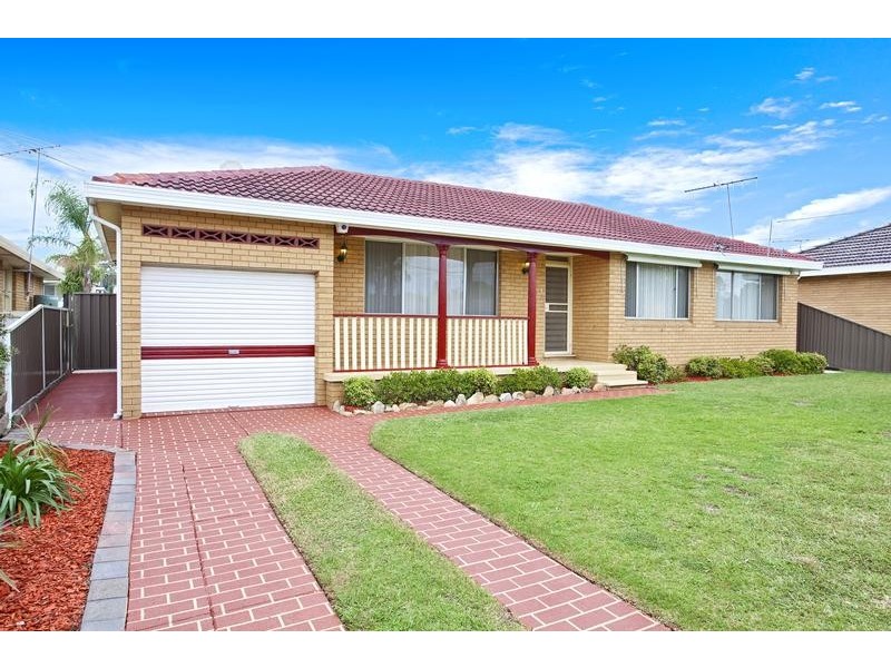 37 Craig Avenue, Moorebank NSW 2170