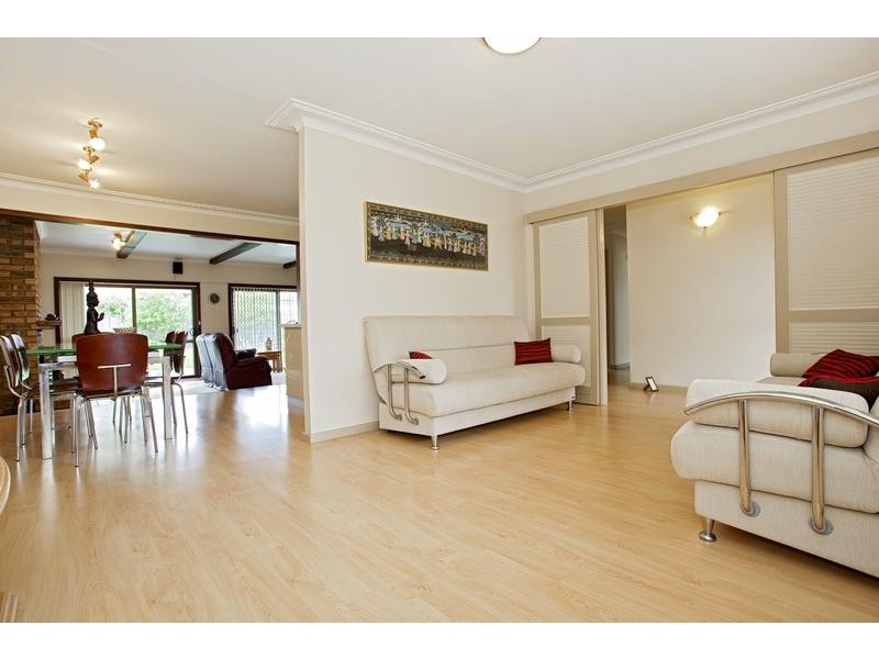 37 Craig Avenue, Moorebank NSW 2170