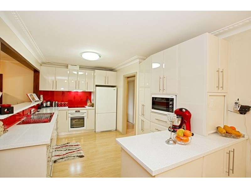 37 Craig Avenue, Moorebank NSW 2170