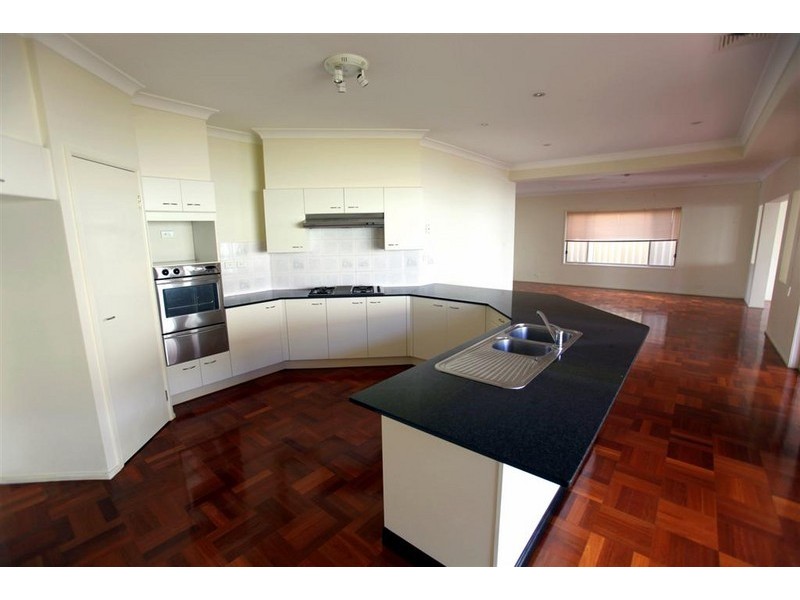 45 Boronia Drive, Voyager Point NSW 2172