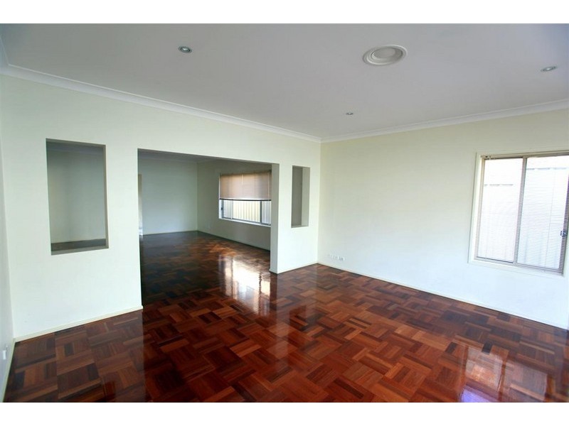 45 Boronia Drive, Voyager Point NSW 2172