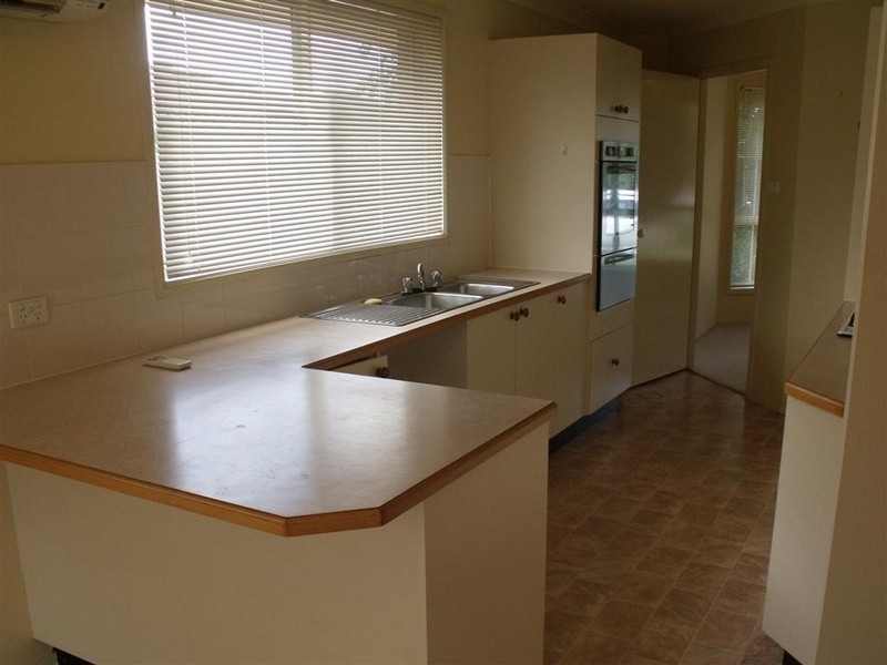 23 Wattle Grove Drive, Wattle Grove NSW 2173