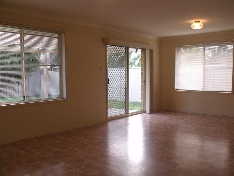 23 Wattle Grove Drive, Wattle Grove NSW 2173