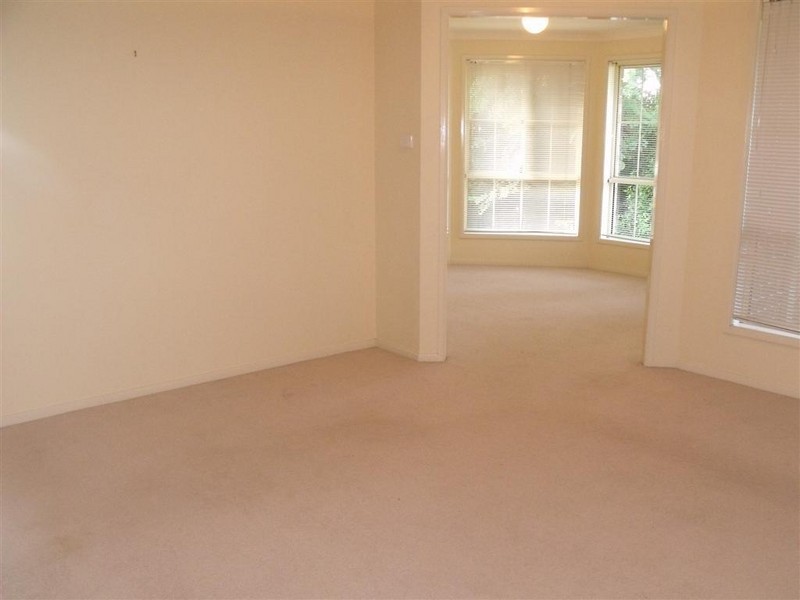 23 Wattle Grove Drive, Wattle Grove NSW 2173