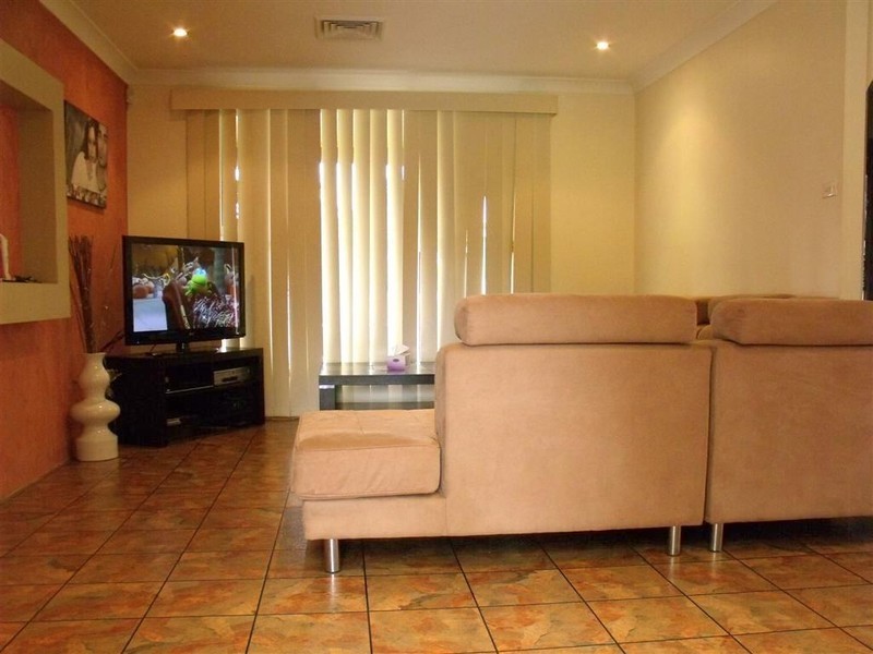 21 Castlereagh Street, Bossley Park NSW 2176