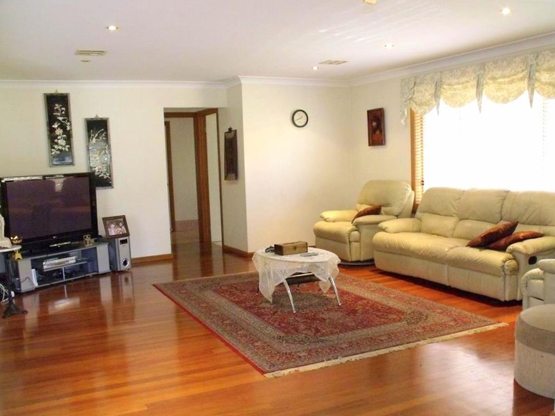 1 Cheltenham Street, Chipping Norton NSW 2170