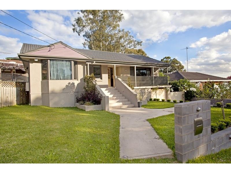 47 Gal Crescent, Moorebank NSW 2170