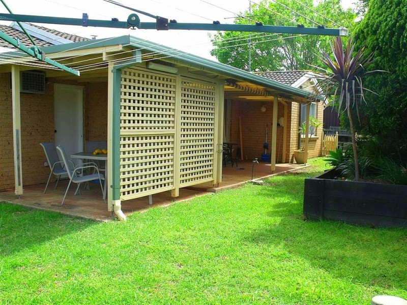 1 Darnay Place, Ambarvale NSW 2560