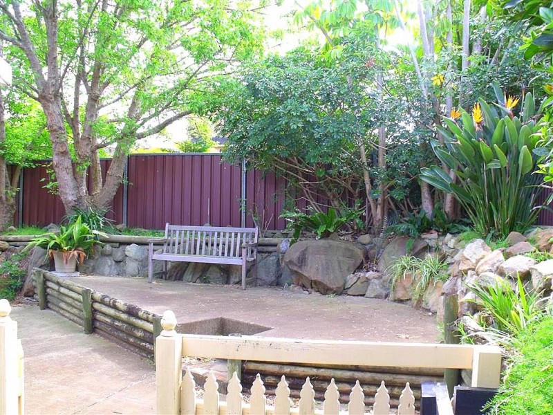 1 Darnay Place, Ambarvale NSW 2560