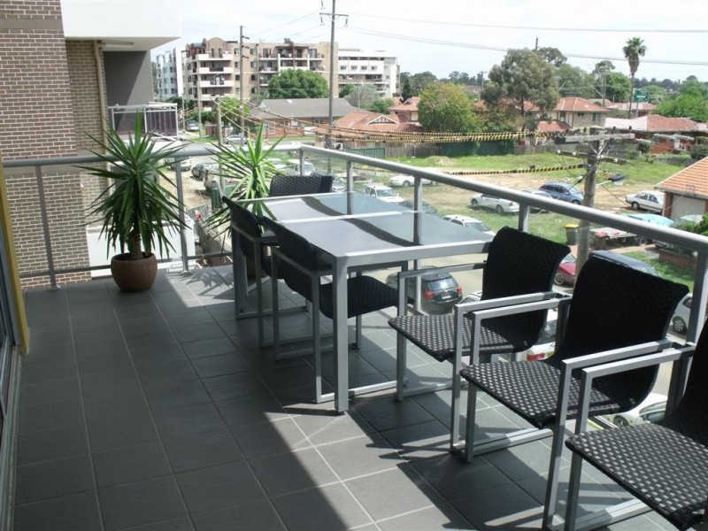 13/10-16 Castlereagh Street, Liverpool NSW 2170