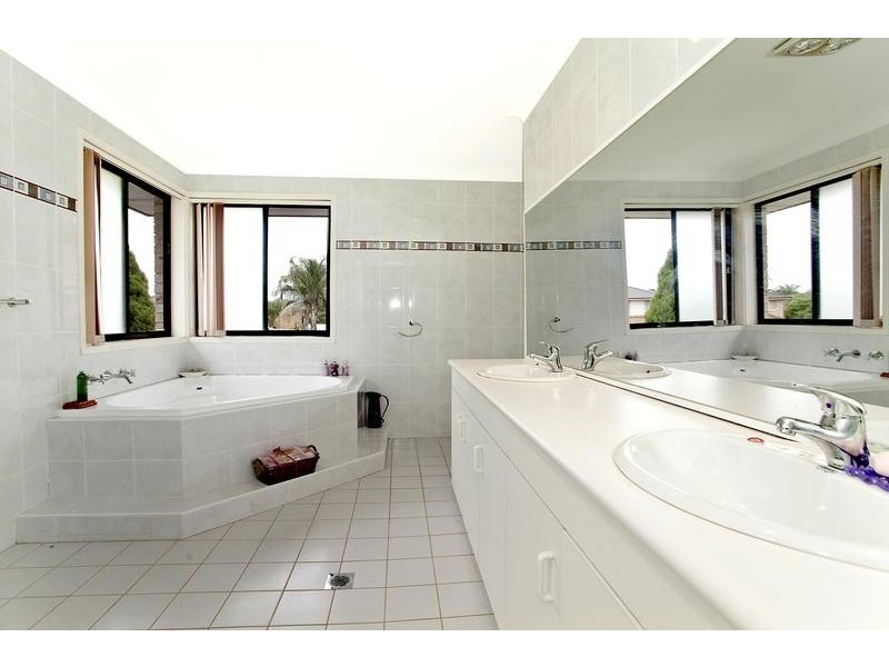 Chipping Norton NSW 2170