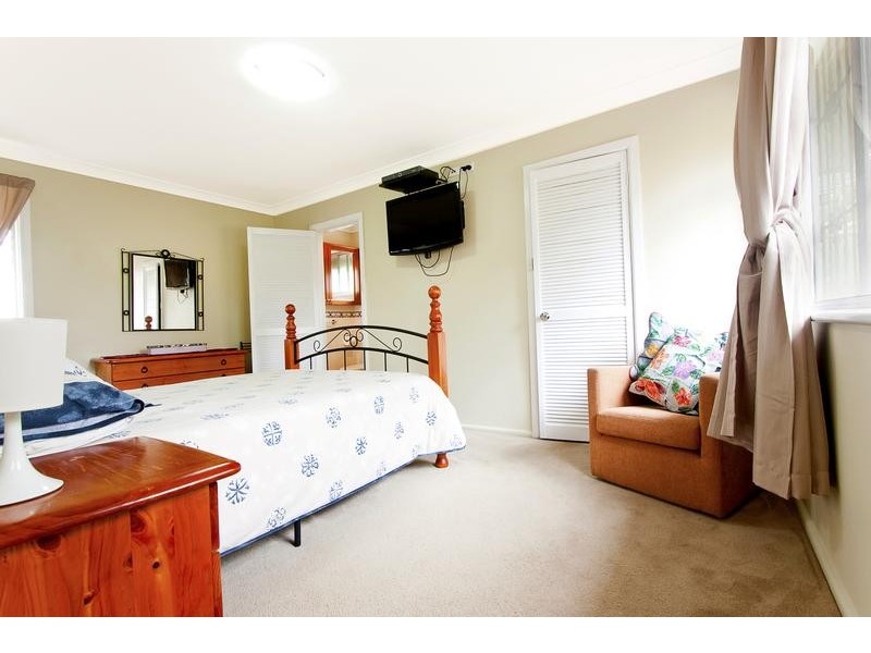 51 Clyde Avenue, Moorebank NSW 2170