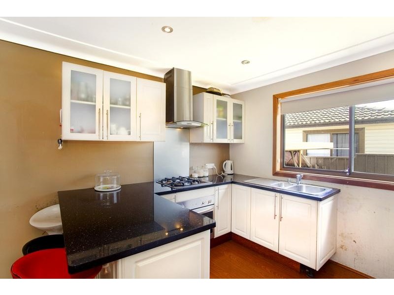 8 Govett St, Mount Pritchard NSW 2170
