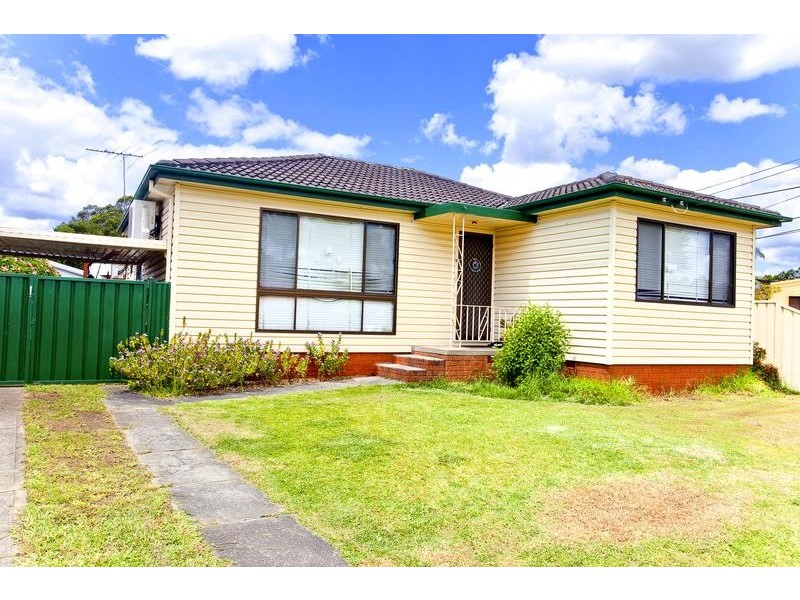 8 Govett St, Mount Pritchard NSW 2170