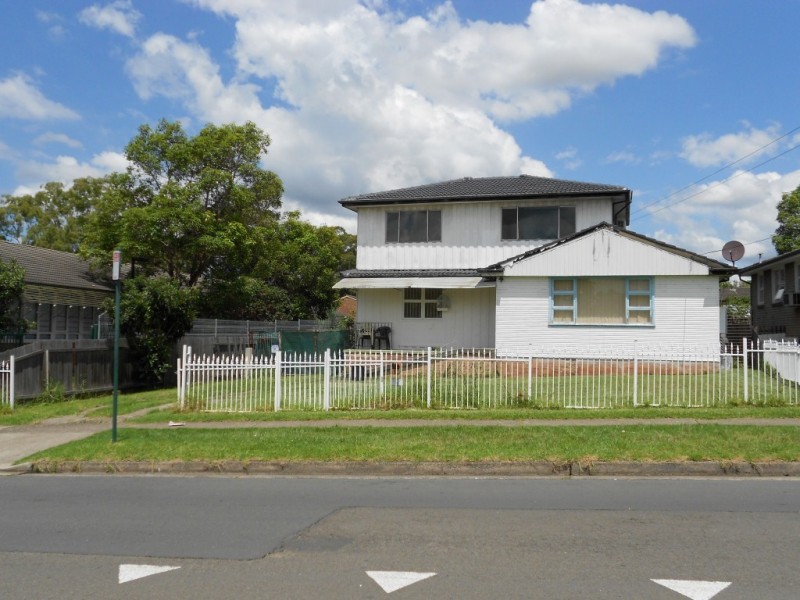 6 De Meyrick Avenue, Casula NSW 2170
