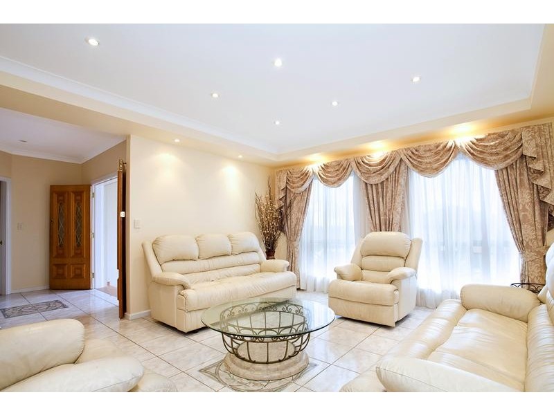 12 Pecan Place, Casula NSW 2170