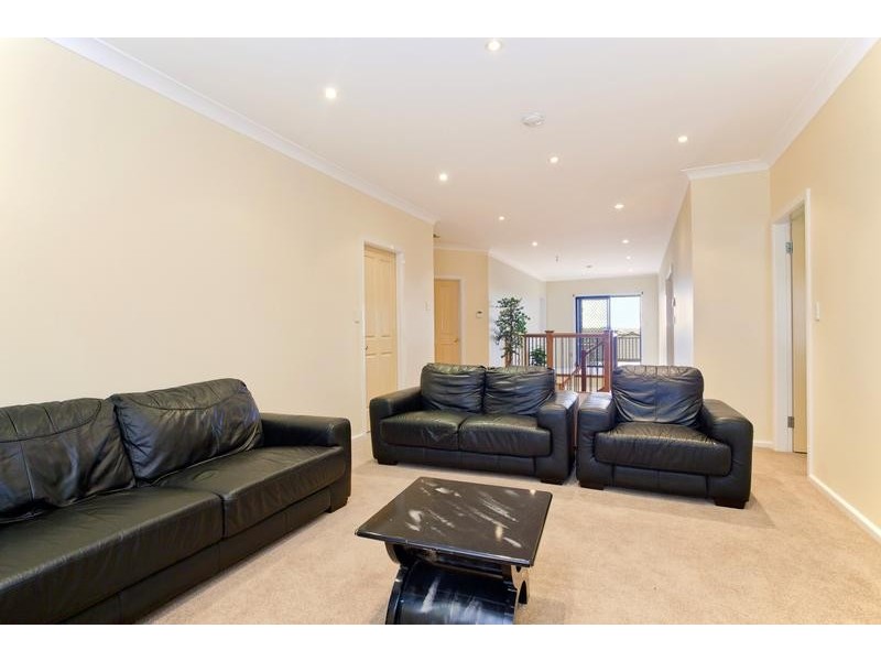 12 Pecan Place, Casula NSW 2170